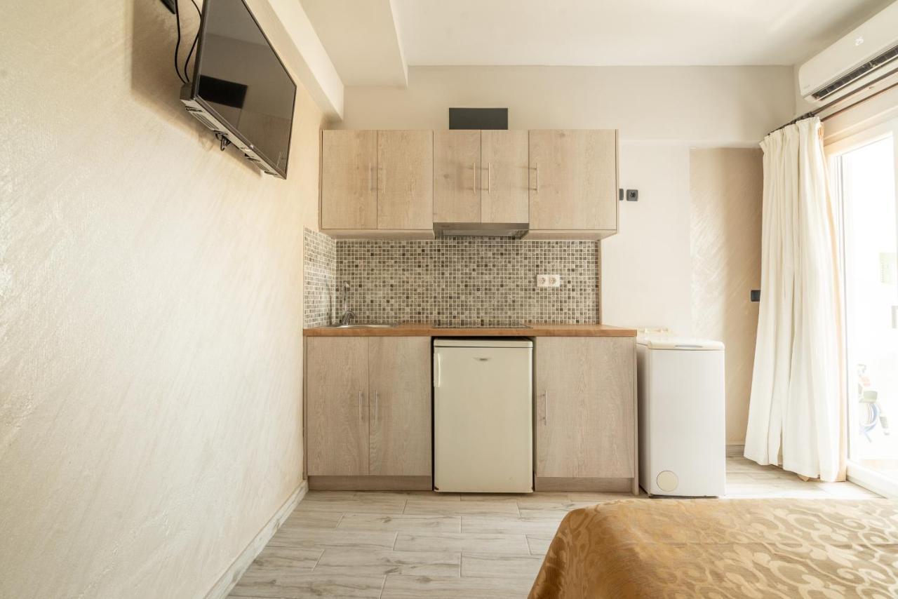 The Holiday Studio Agios Nikolaos Exteriör bild